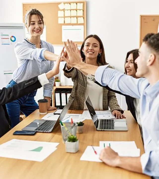 happy-employees-on-a-successful-team